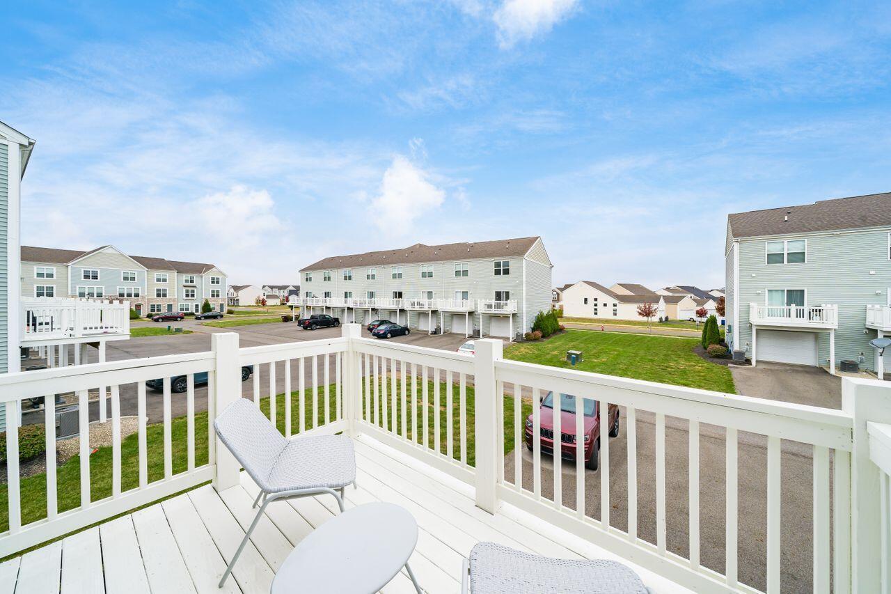 5766 Hayden Run Boulevard