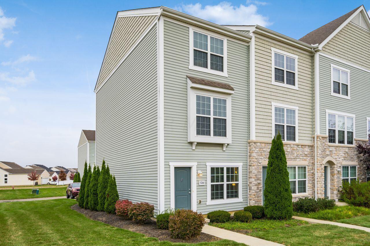 5766 Hayden Run Boulevard