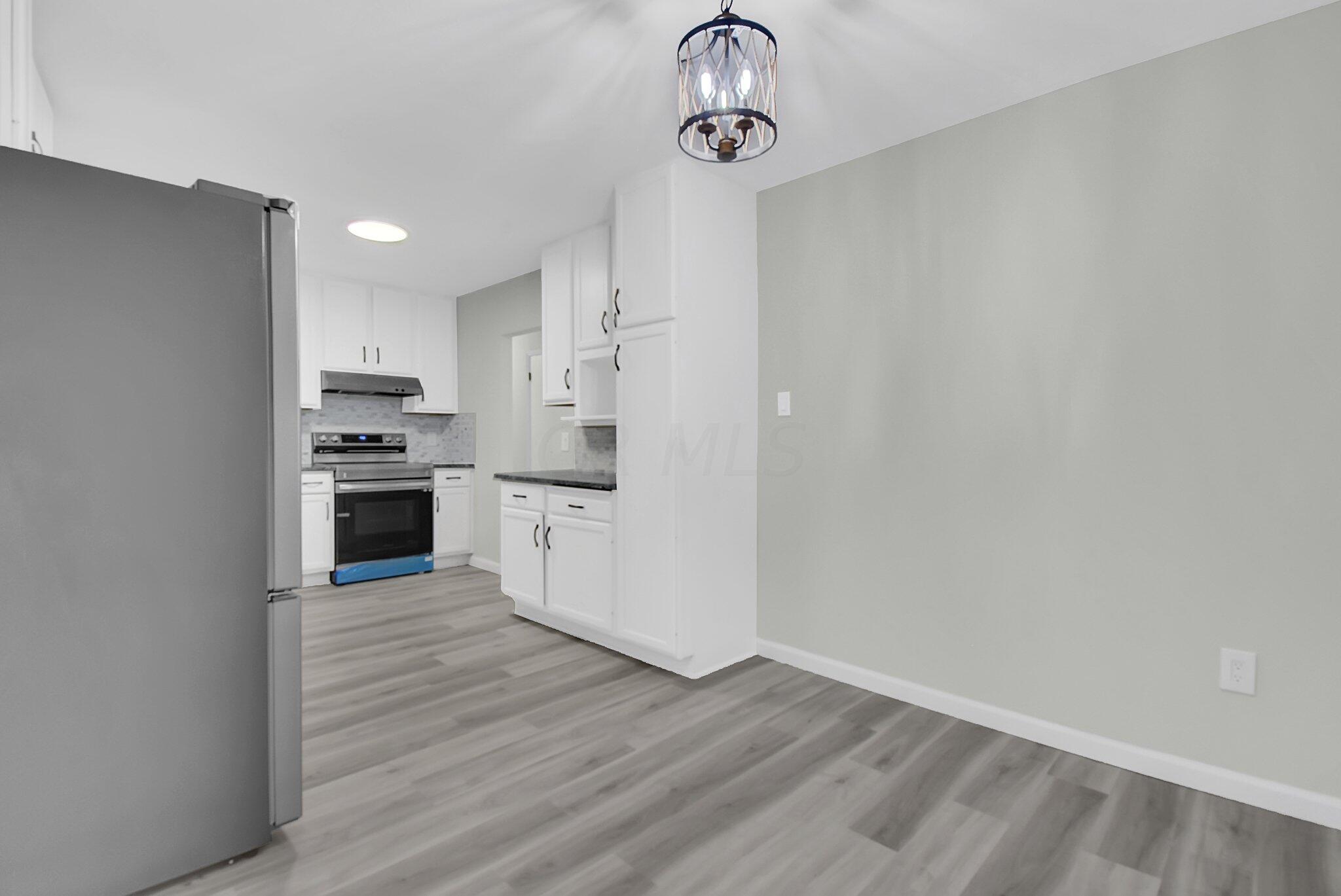 5566 Roche Drive