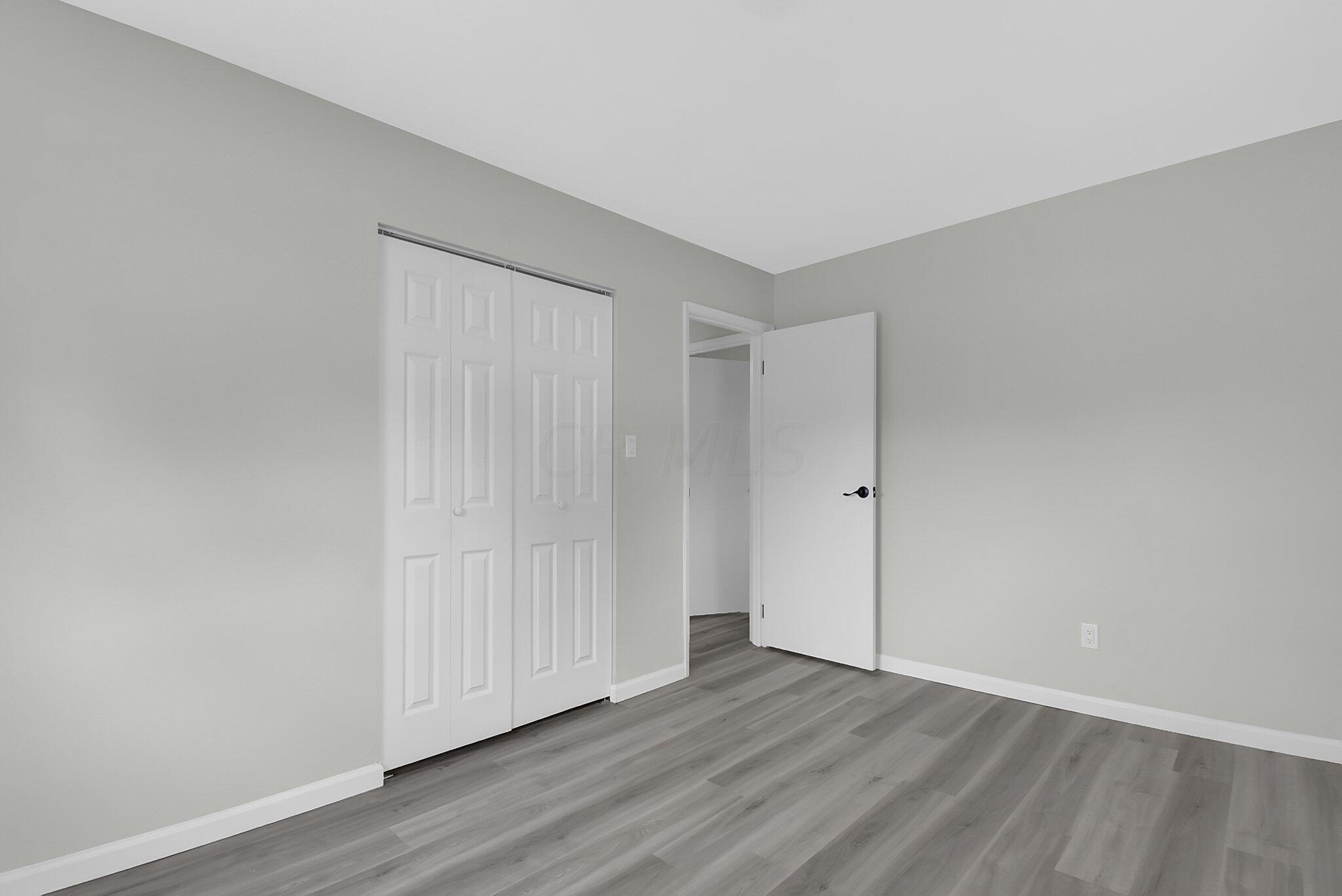5566 Roche Drive