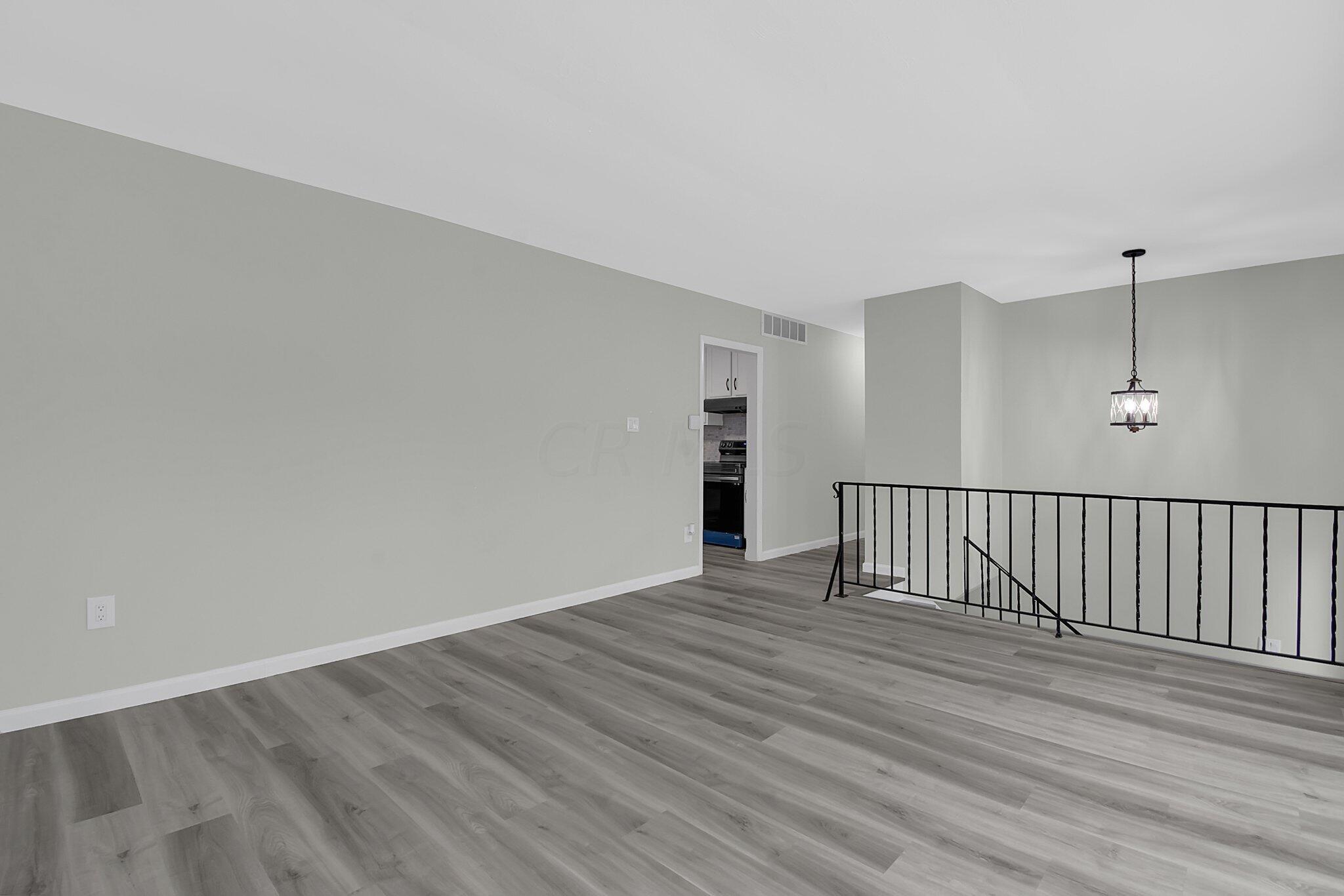 5566 Roche Drive