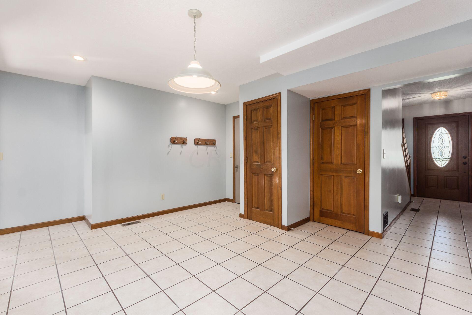 2365 W Choctaw Drive