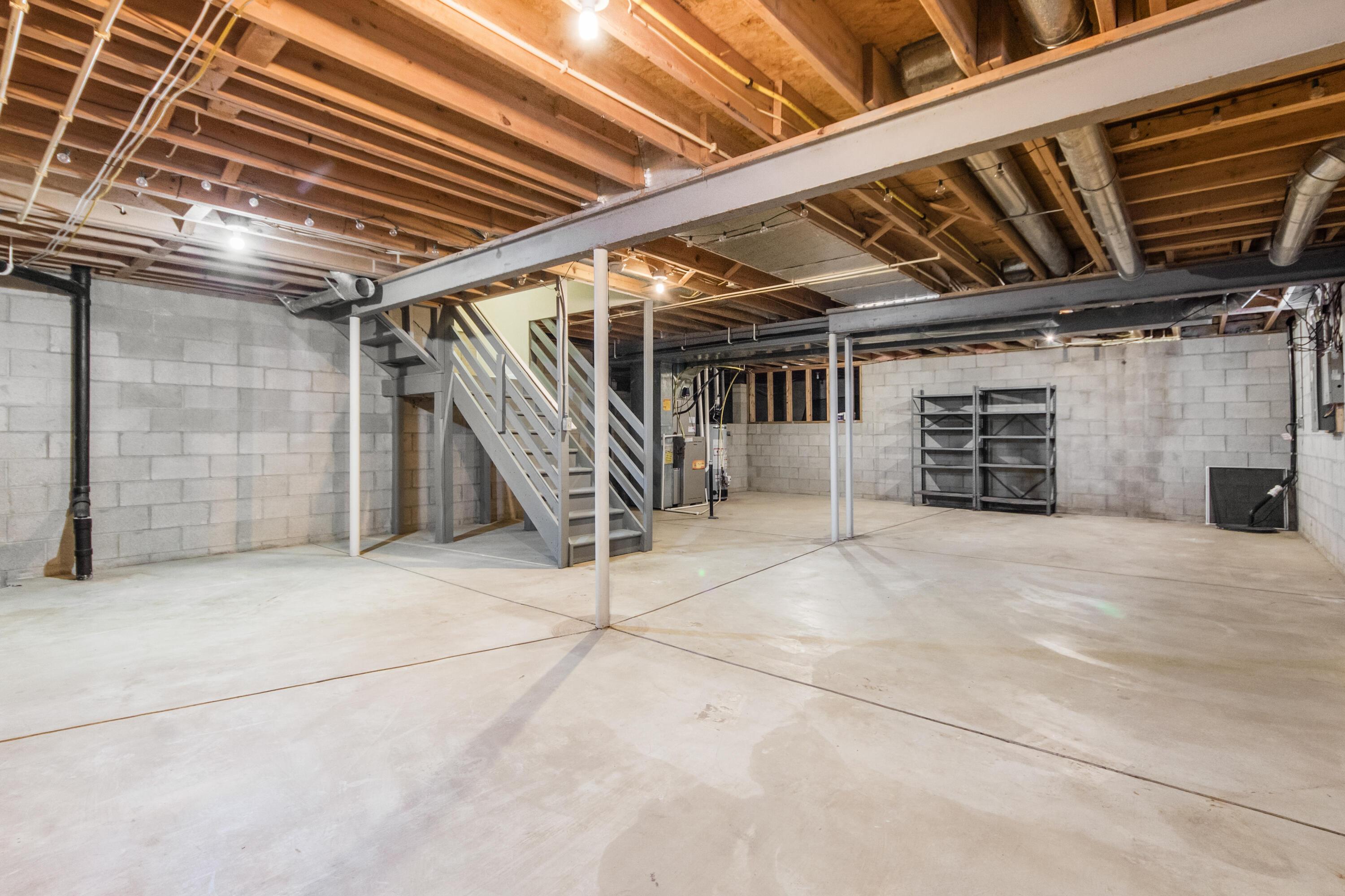 2538 Roe Drive