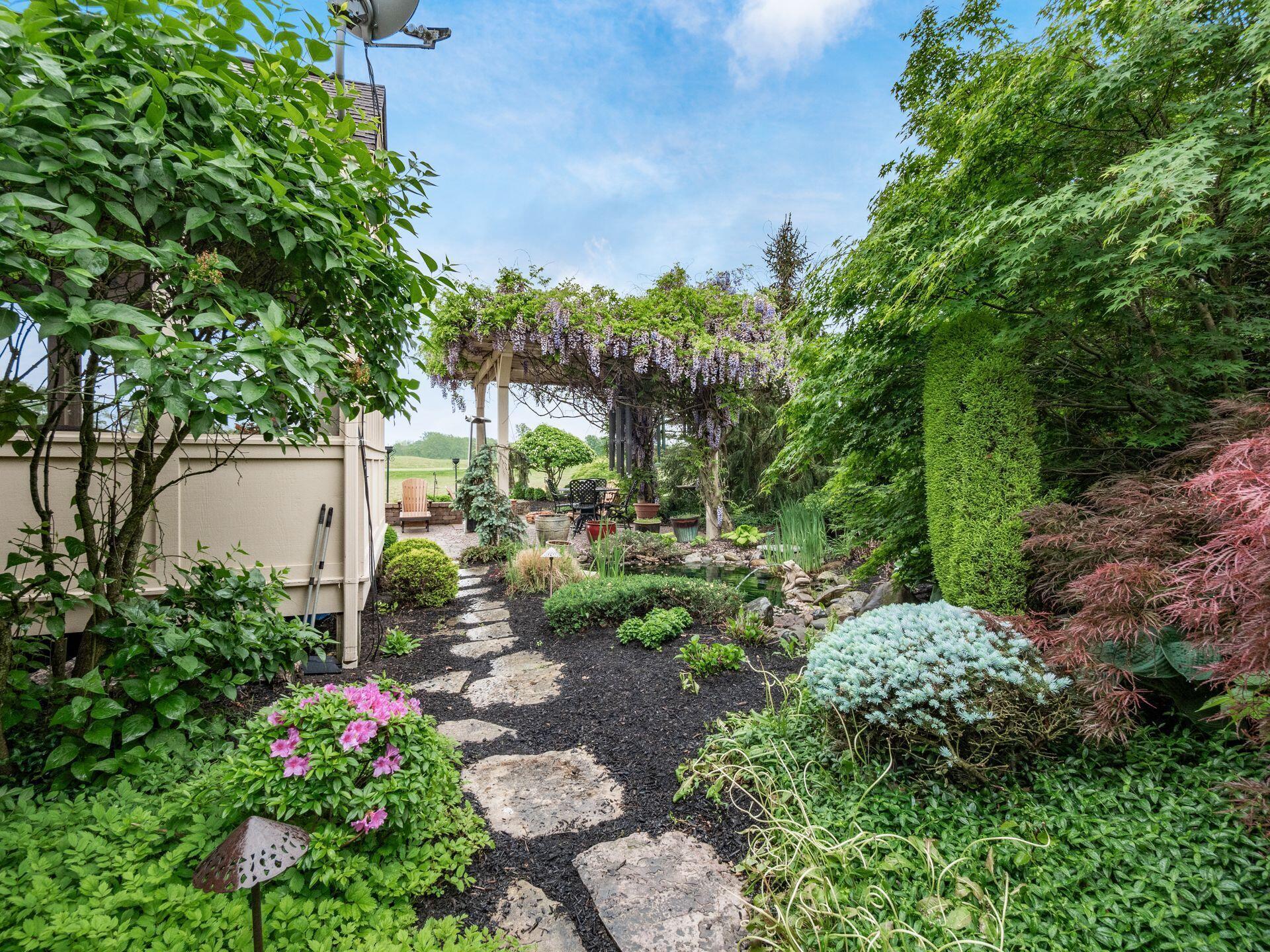 10101 Archer Lane