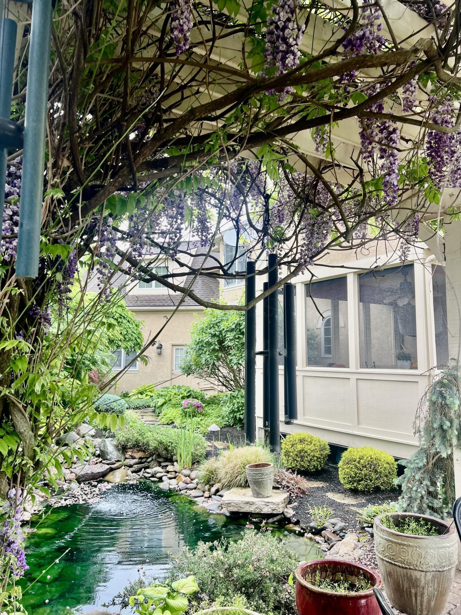 10101 Archer Lane
