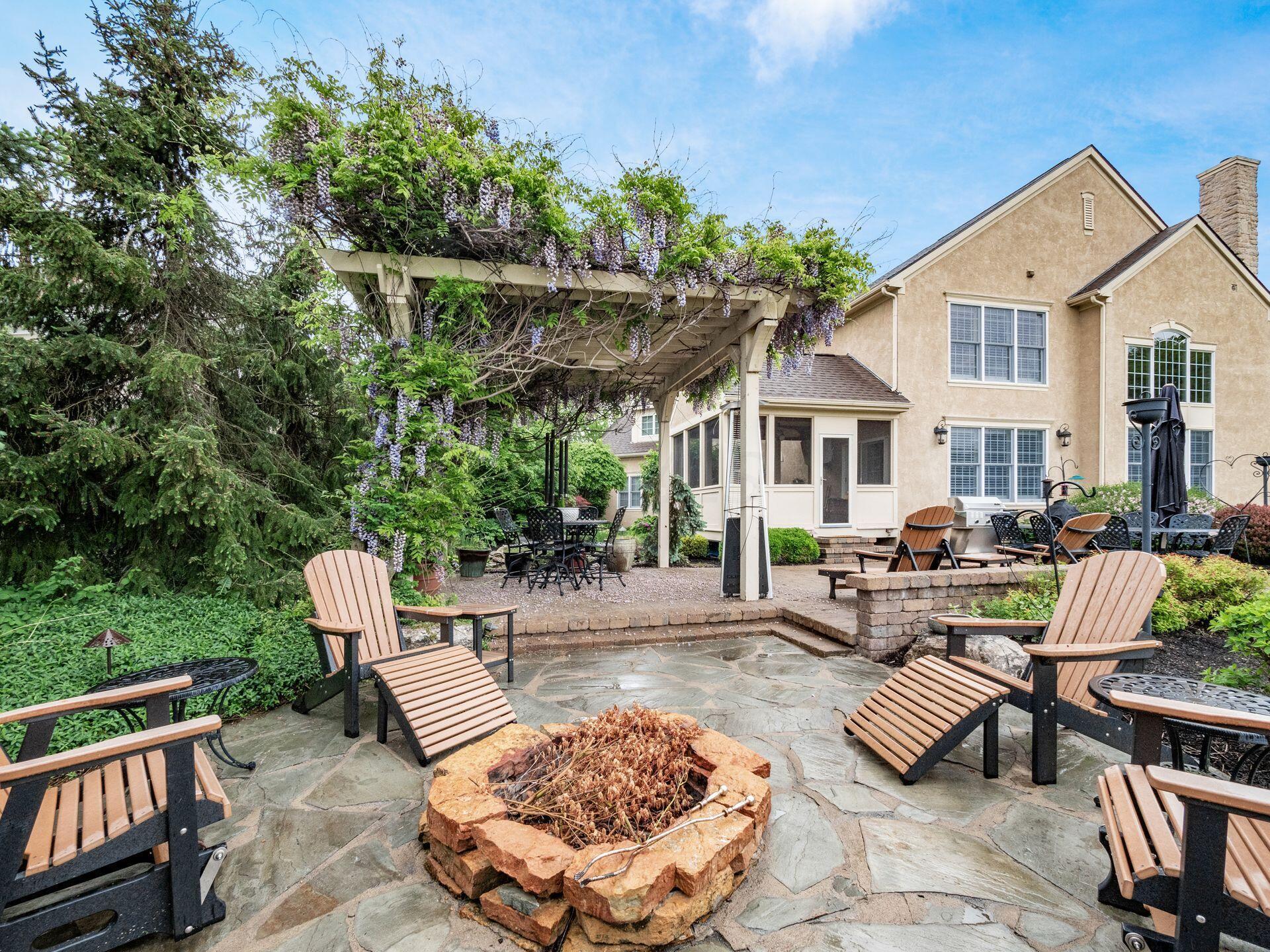 10101 Archer Lane