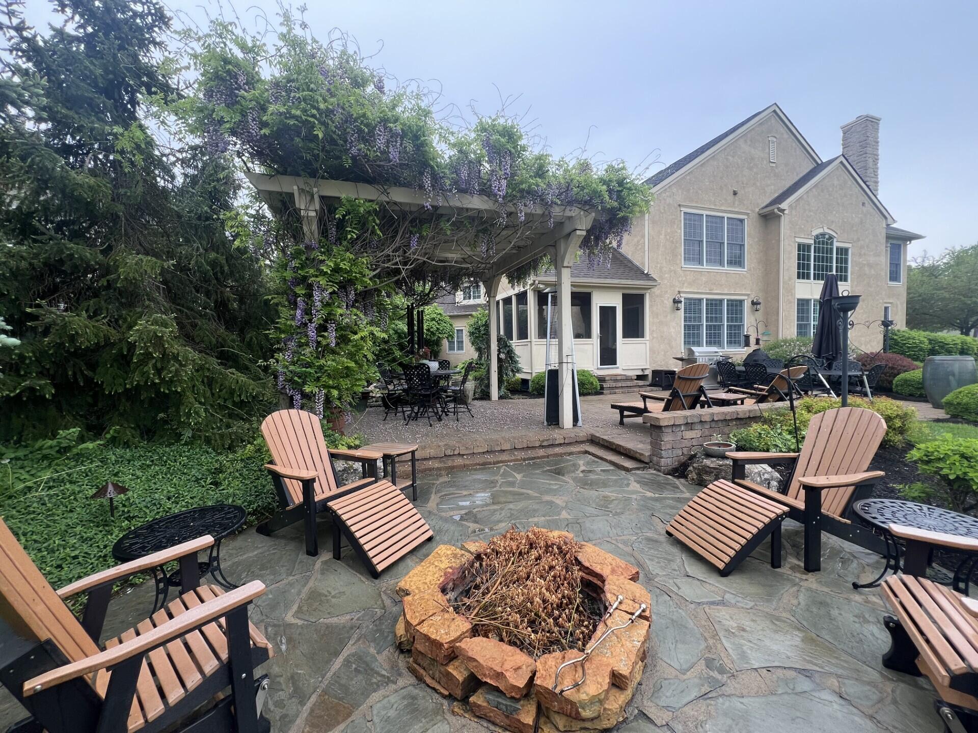 10101 Archer Lane