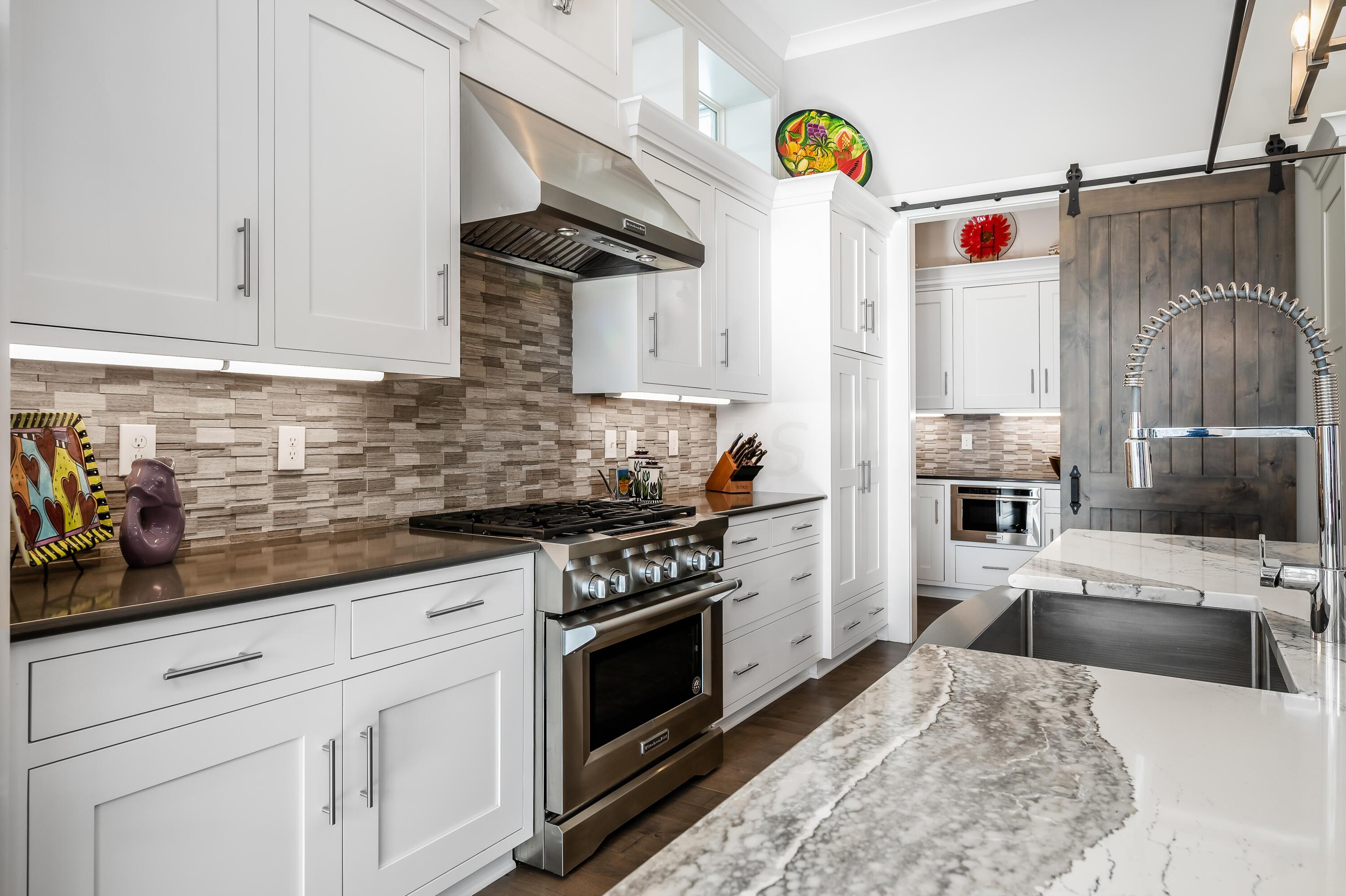 3472 Westbrook Place