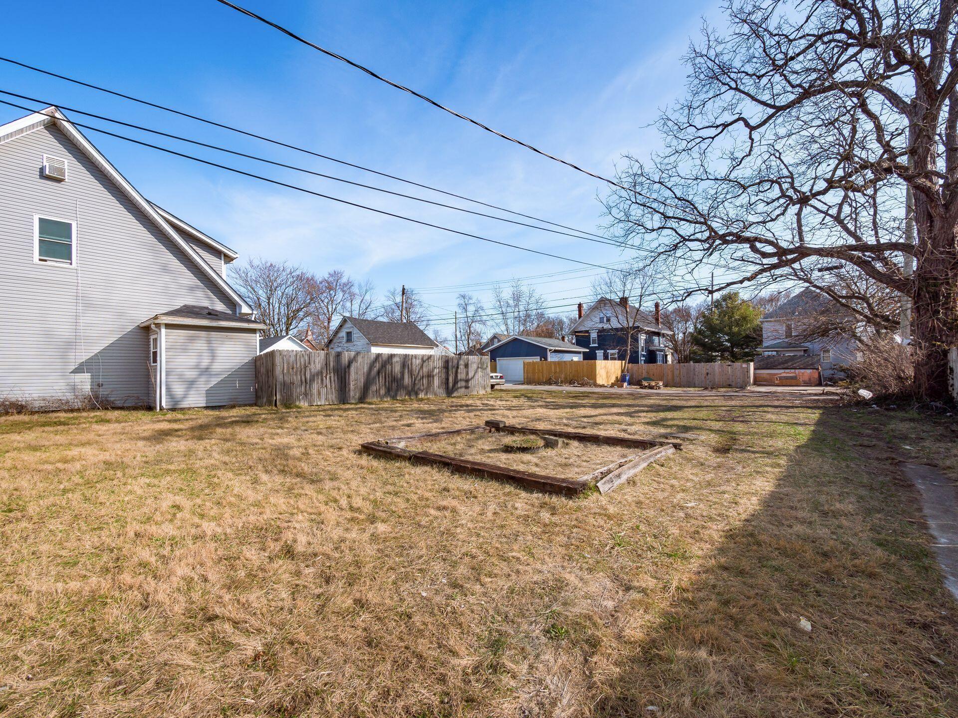 144 S Wheatland Avenue