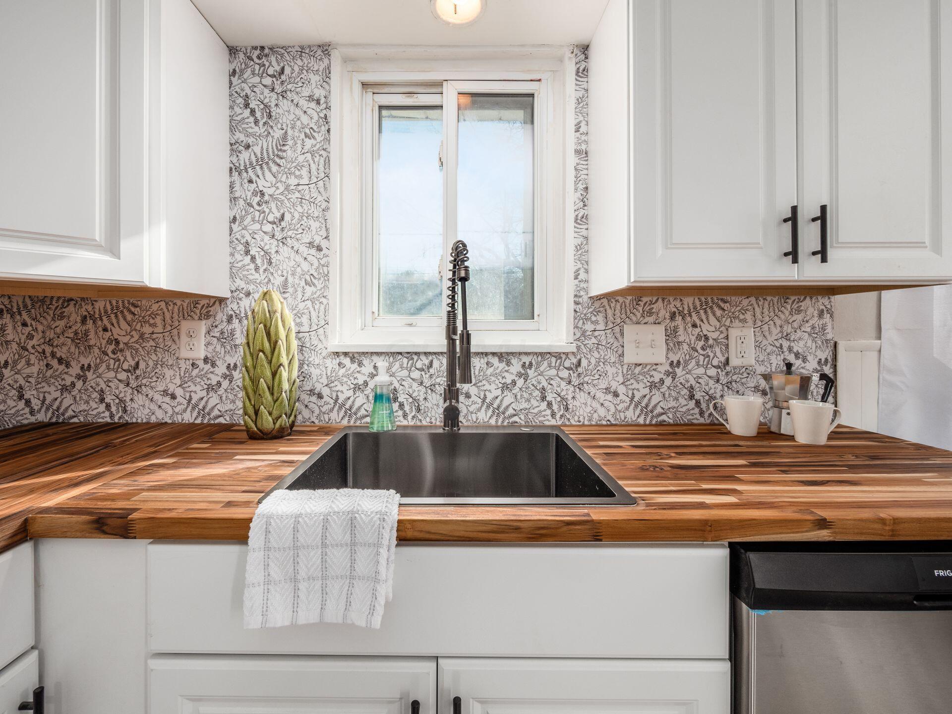 144 S Wheatland Avenue