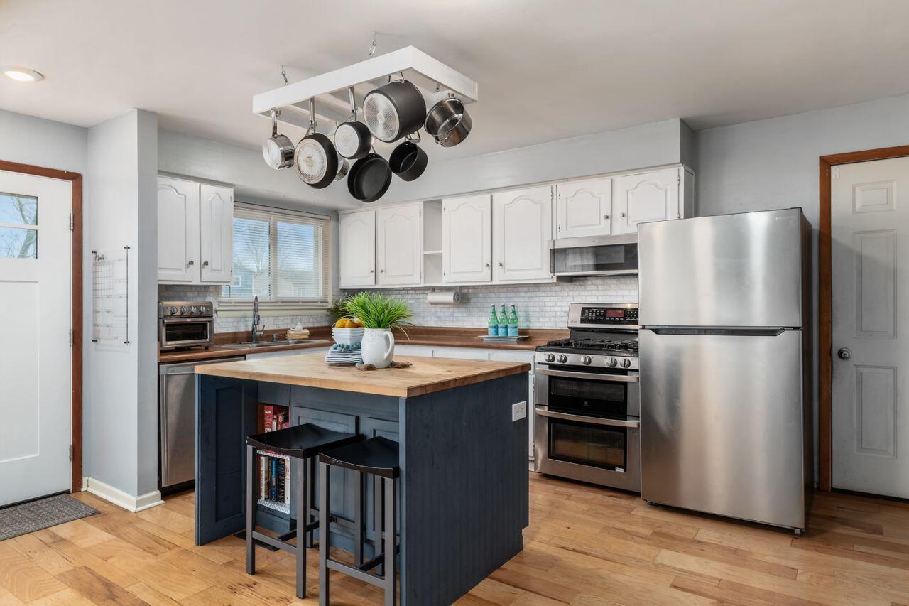 3186 Woodstone Court