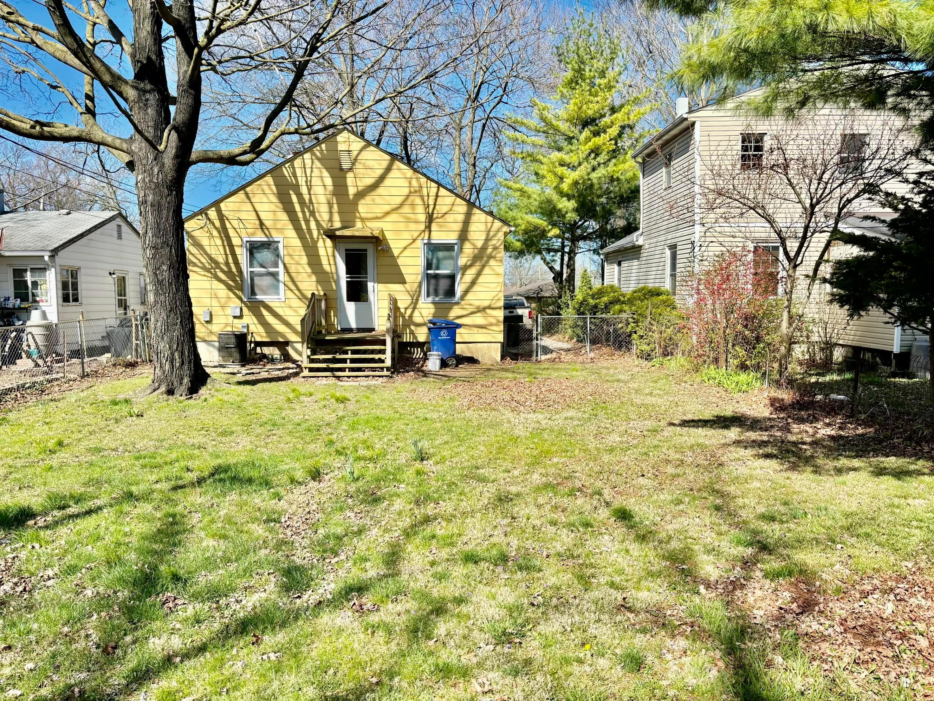 3070 Hiawatha Street