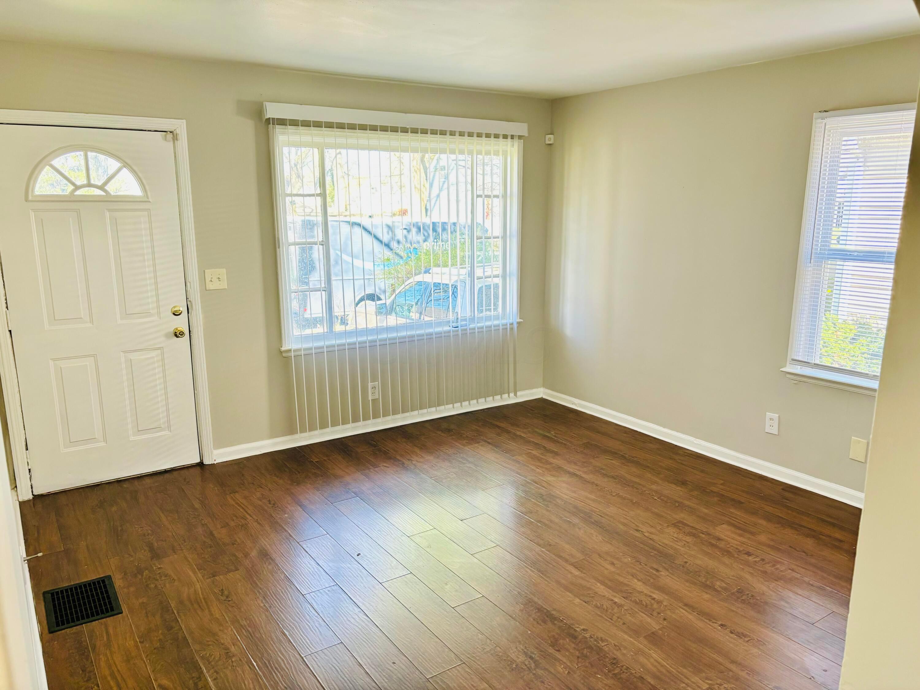 3070 Hiawatha Street