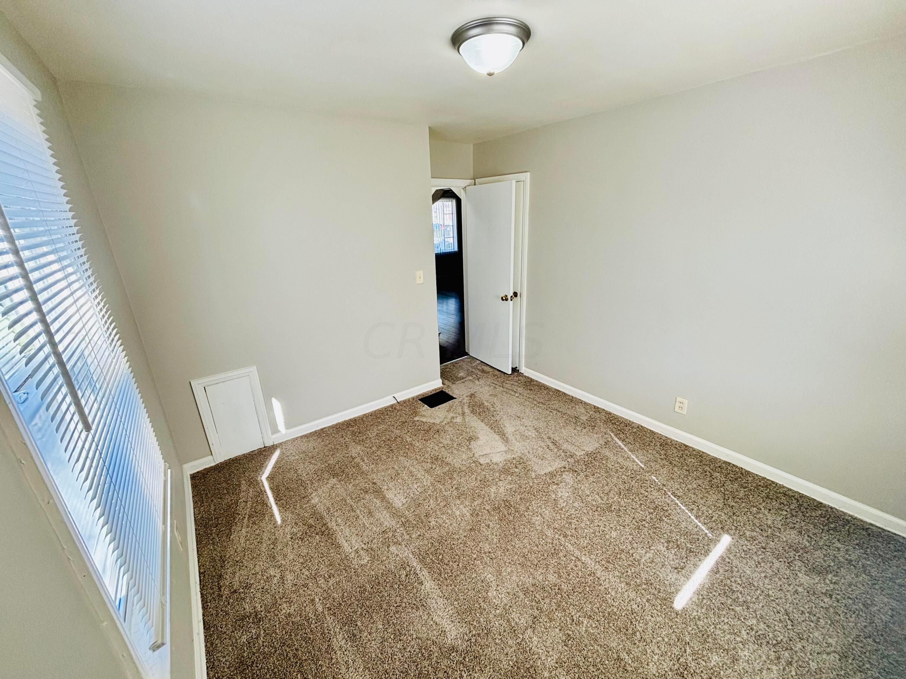 3070 Hiawatha Street