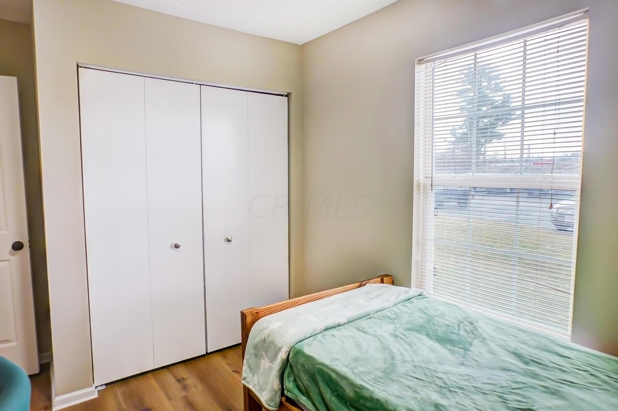 15 S Shafer Street, 2102