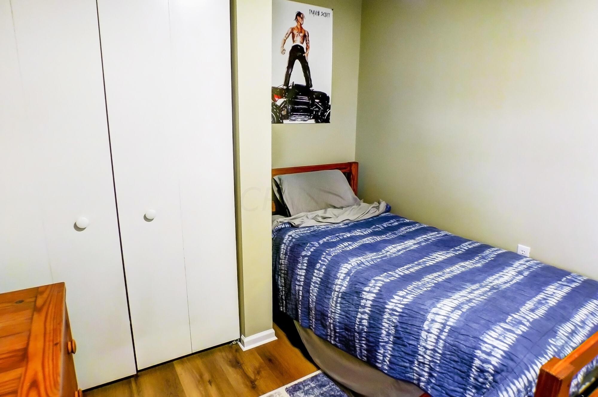 15 S Shafer Street, 2102