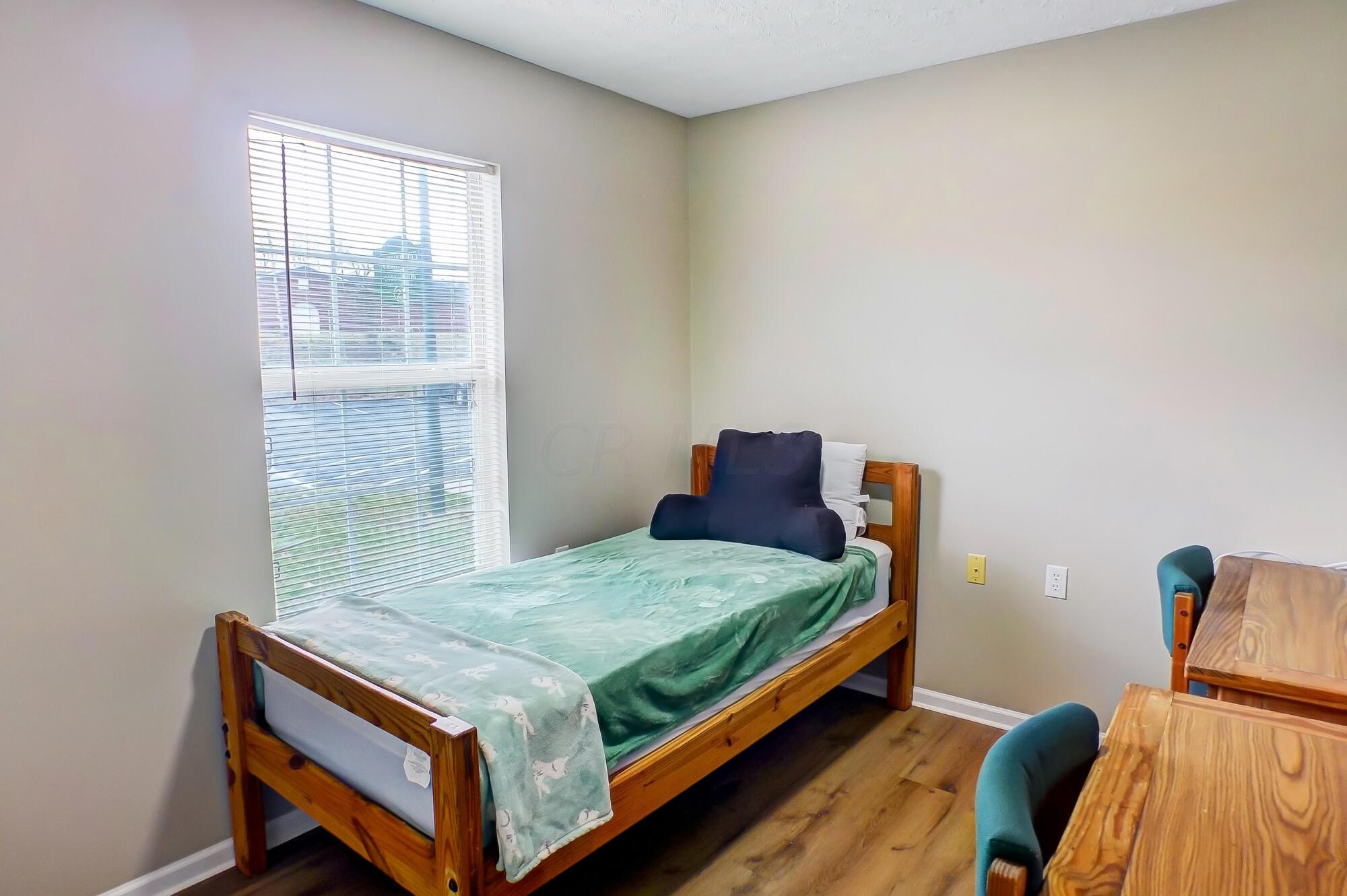 15 S Shafer Street, 2102