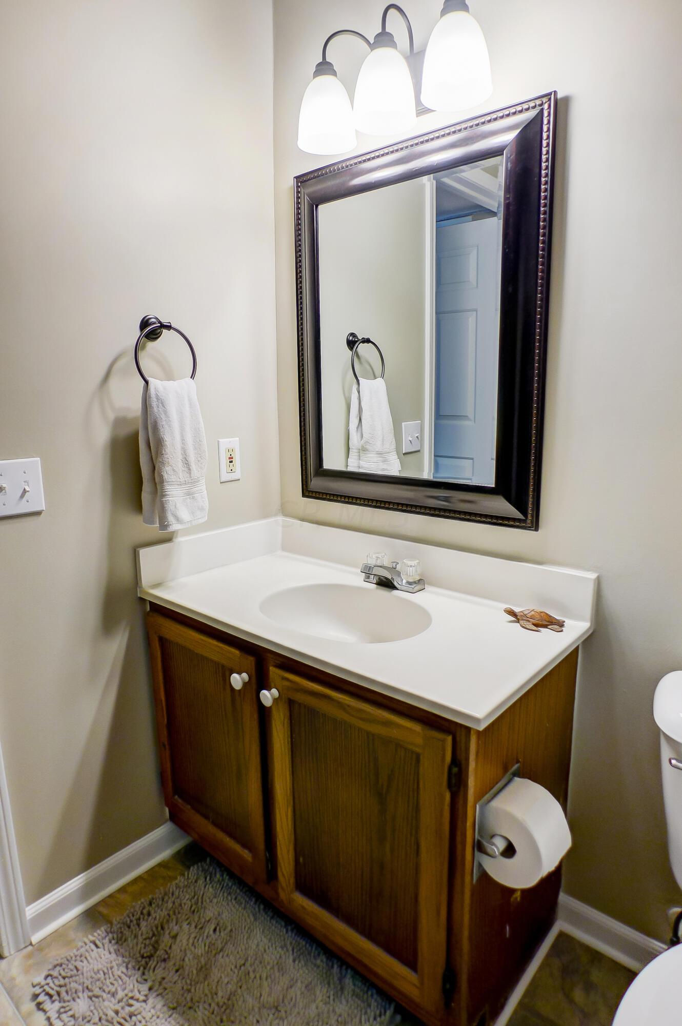 15 S Shafer Street, 2102