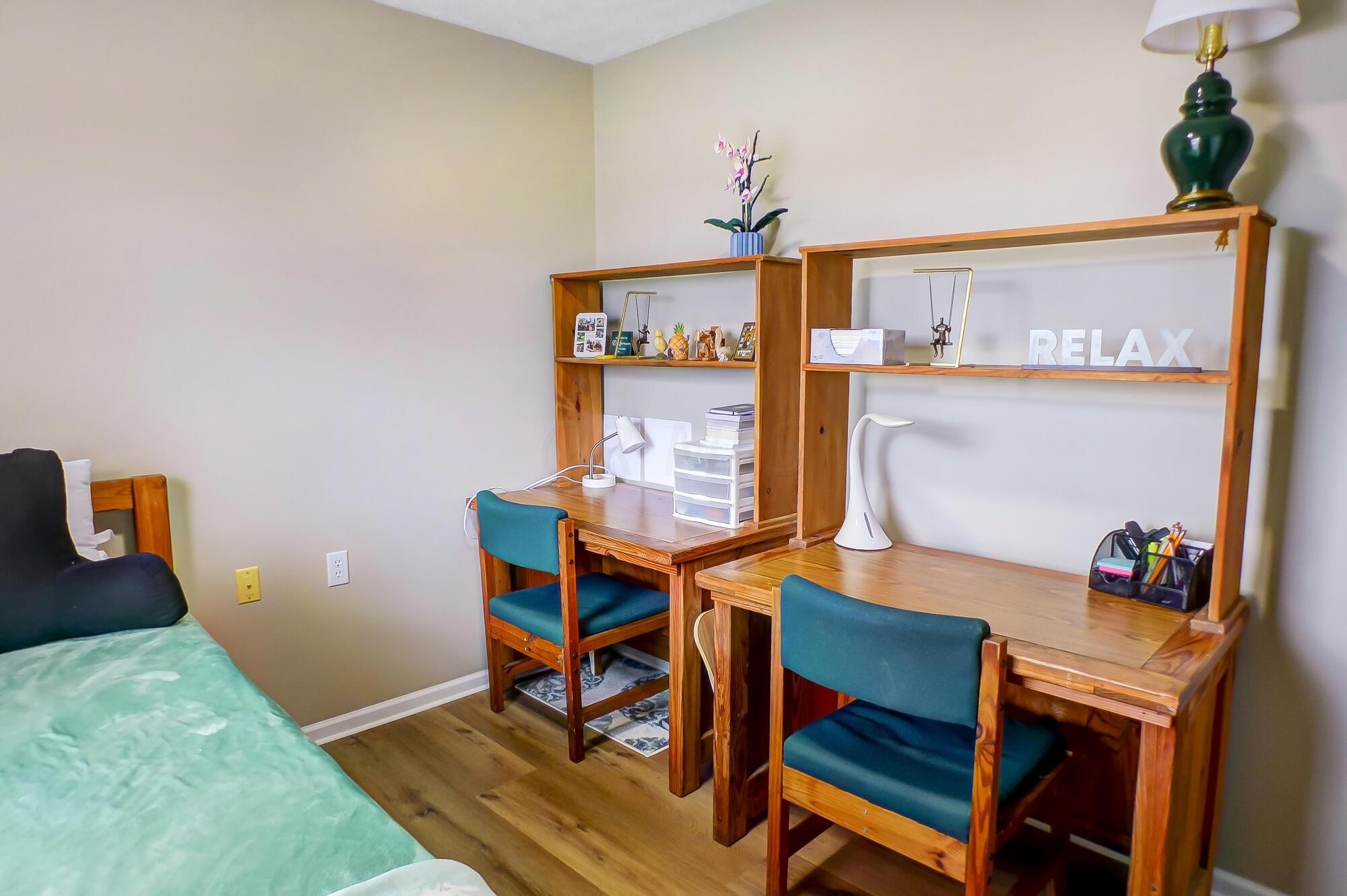 15 S Shafer Street, 2102