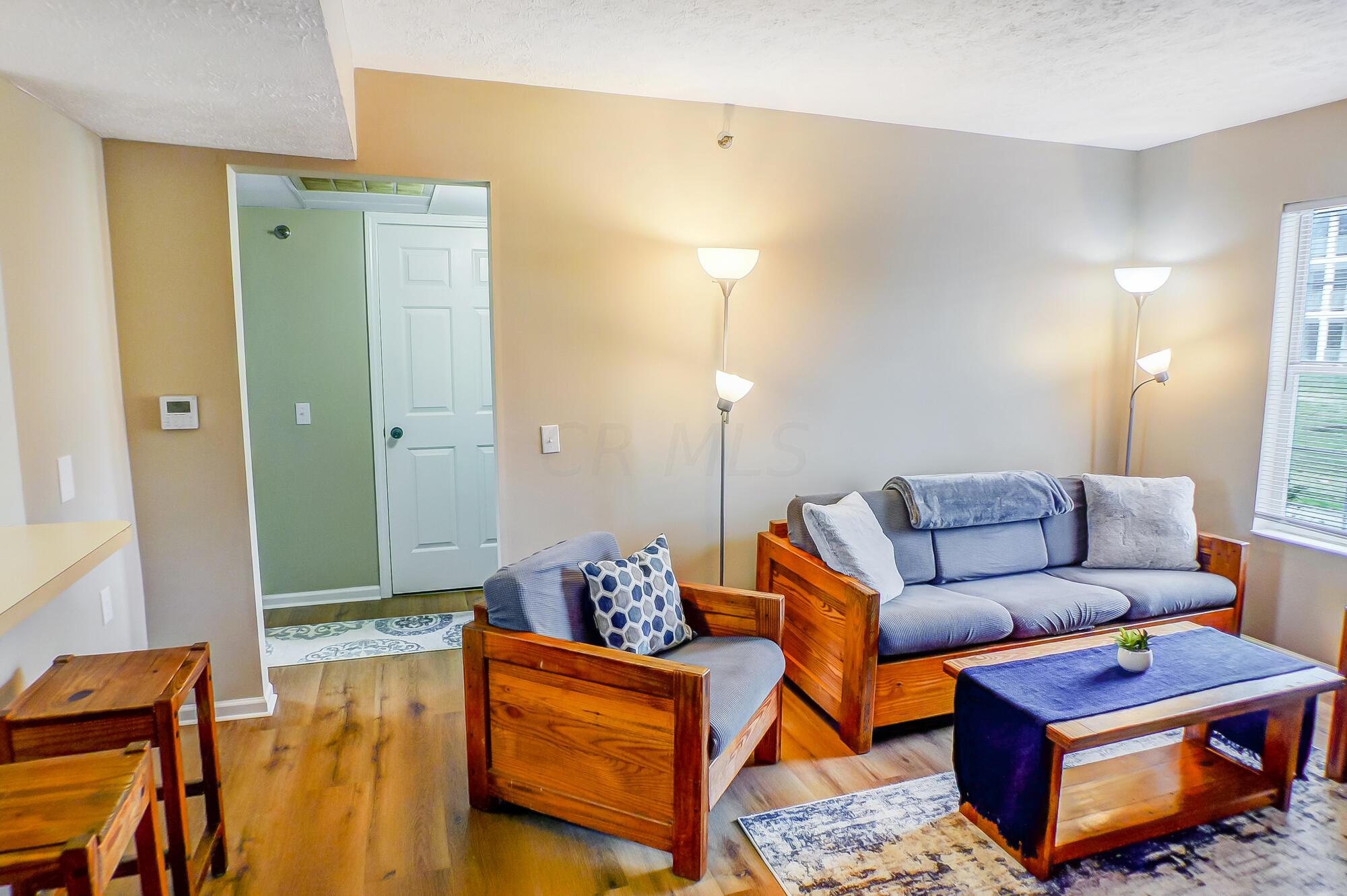 15 S Shafer Street, 2102