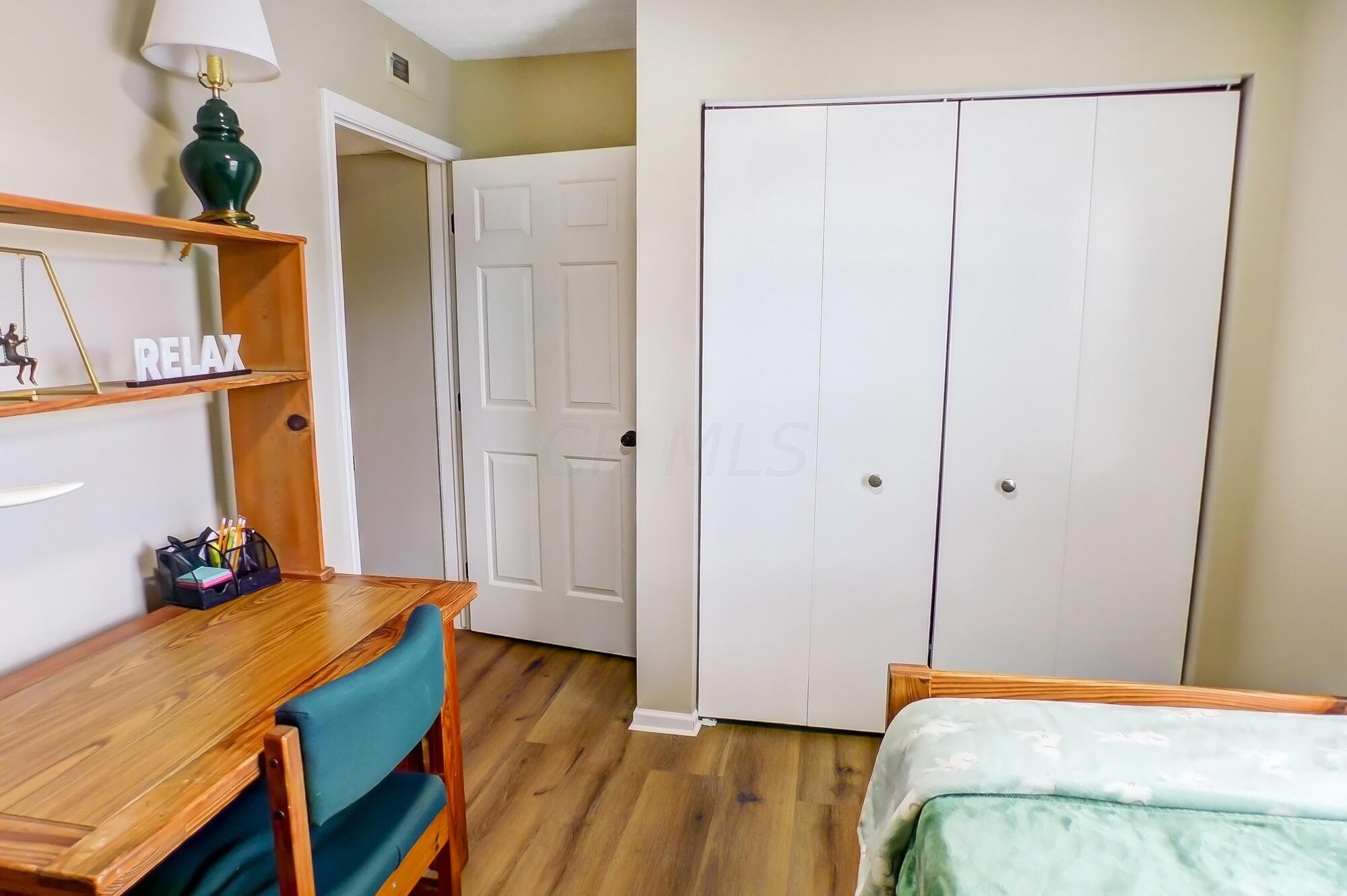 15 S Shafer Street, 2102