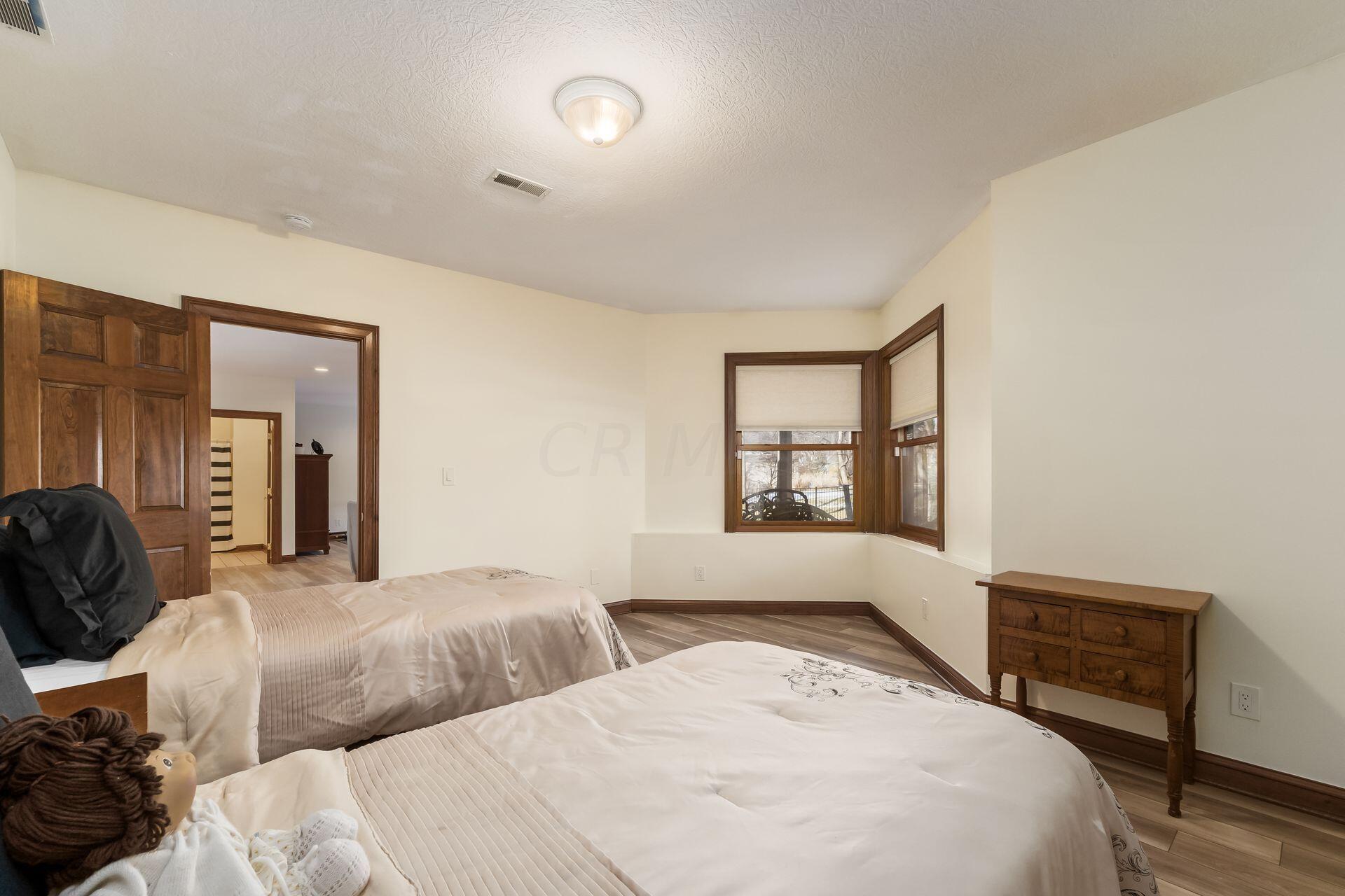 5073 Royal County Down