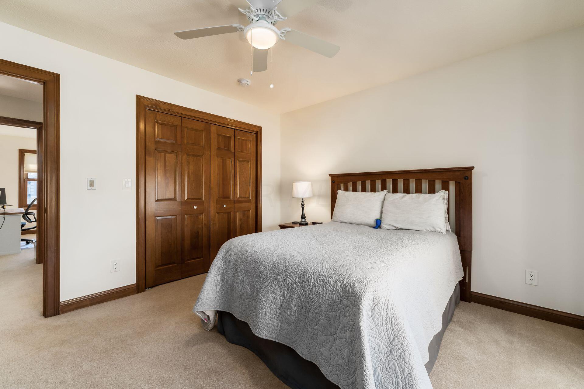 5073 Royal County Down