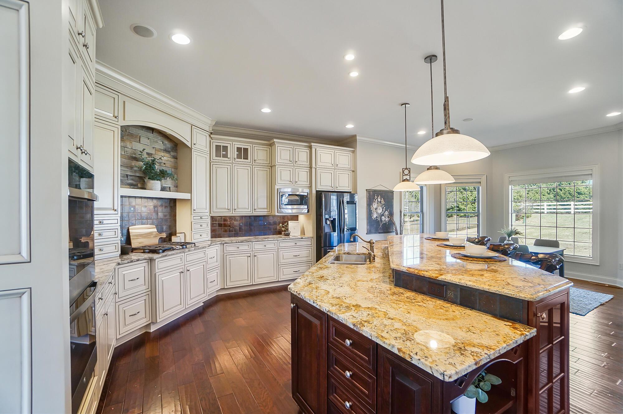 6387 Braymoore Drive