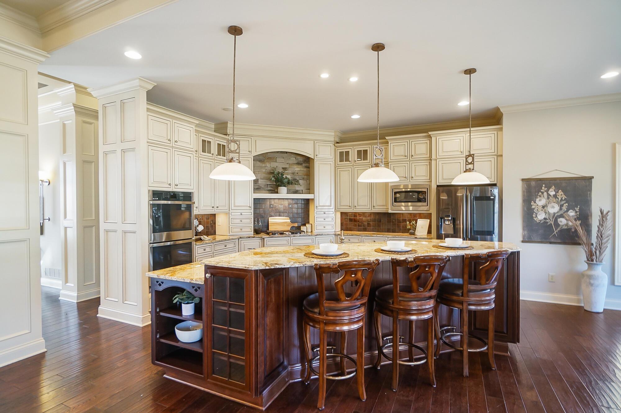 6387 Braymoore Drive