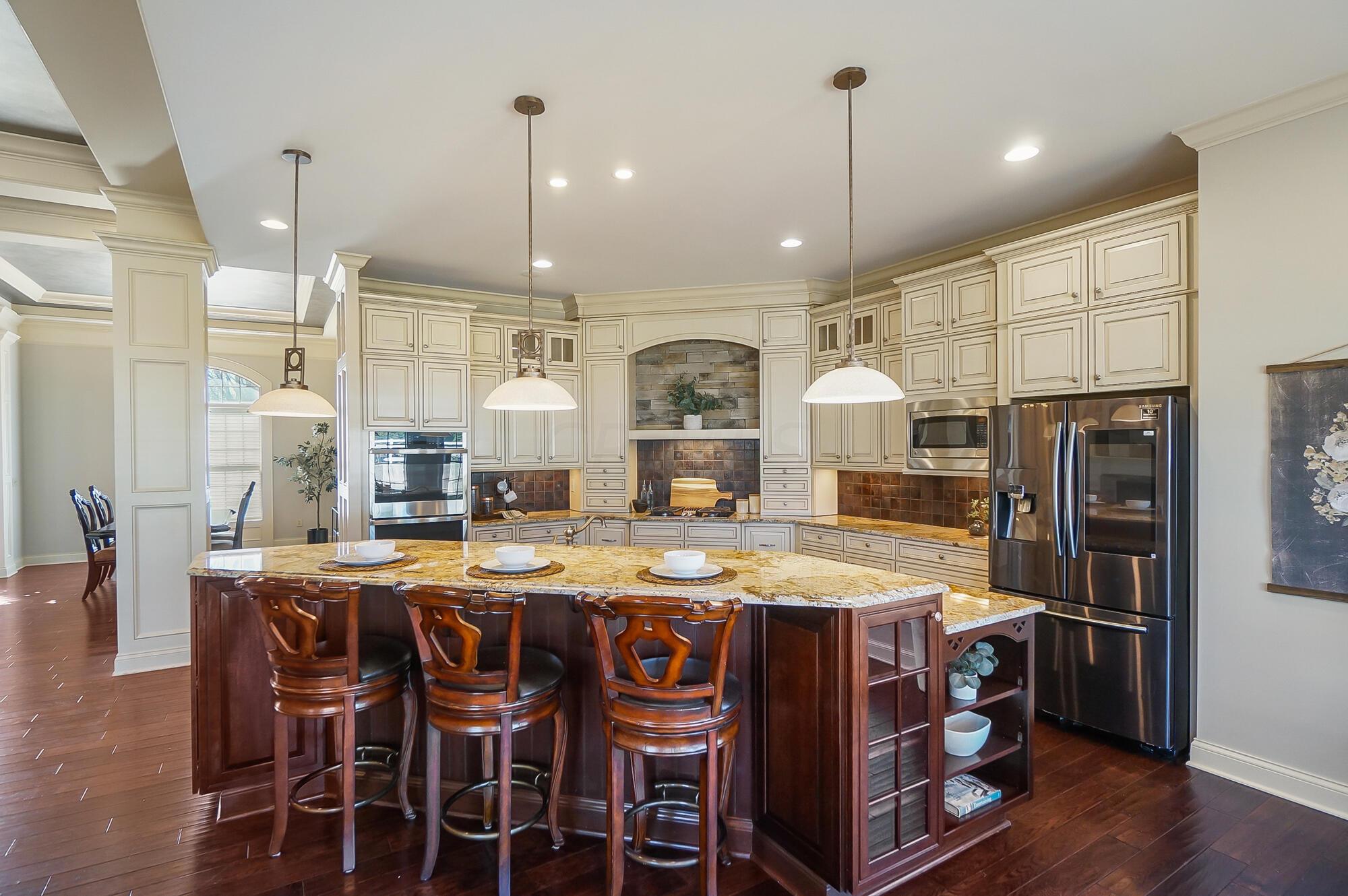 6387 Braymoore Drive
