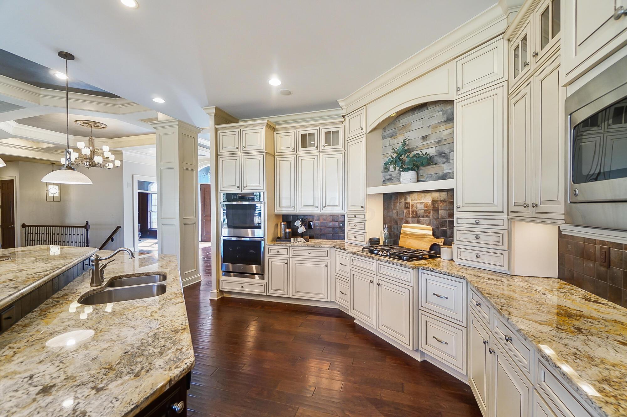 6387 Braymoore Drive