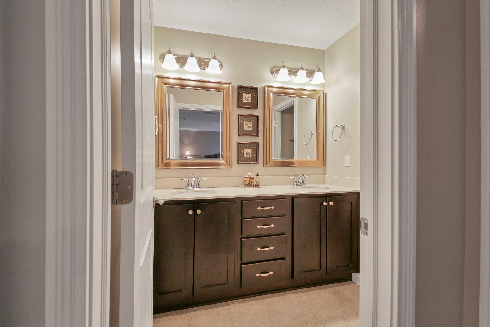 5744 Albany Reserve Drive