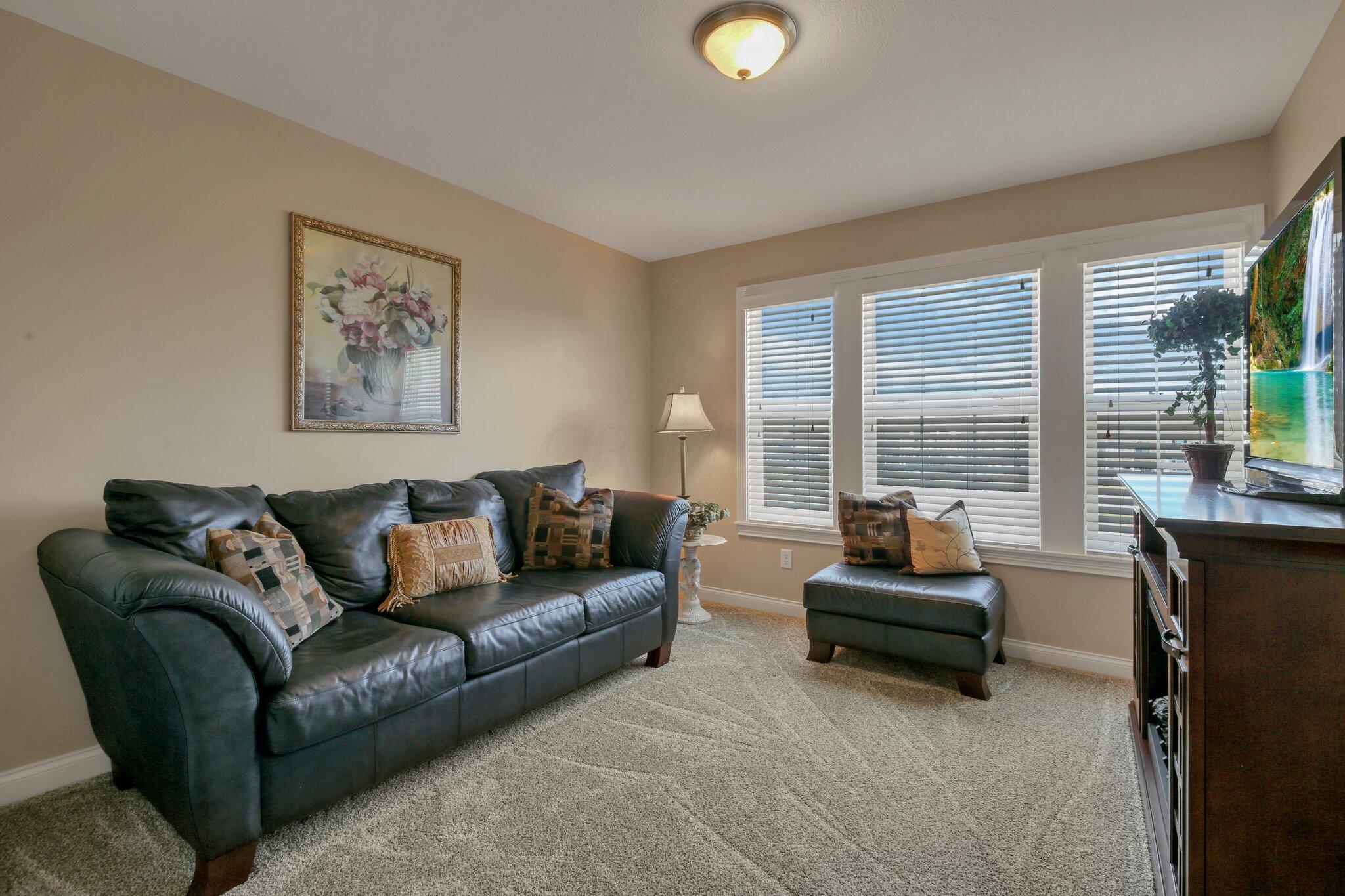 5744 Albany Reserve Drive