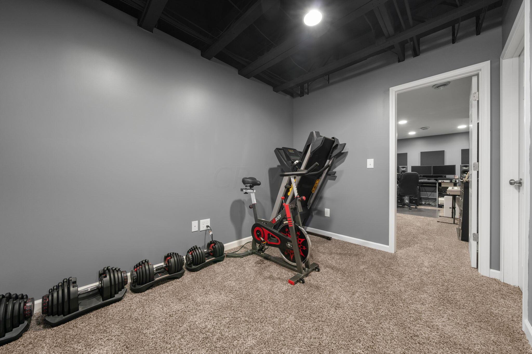 33 Hawthorne Drive