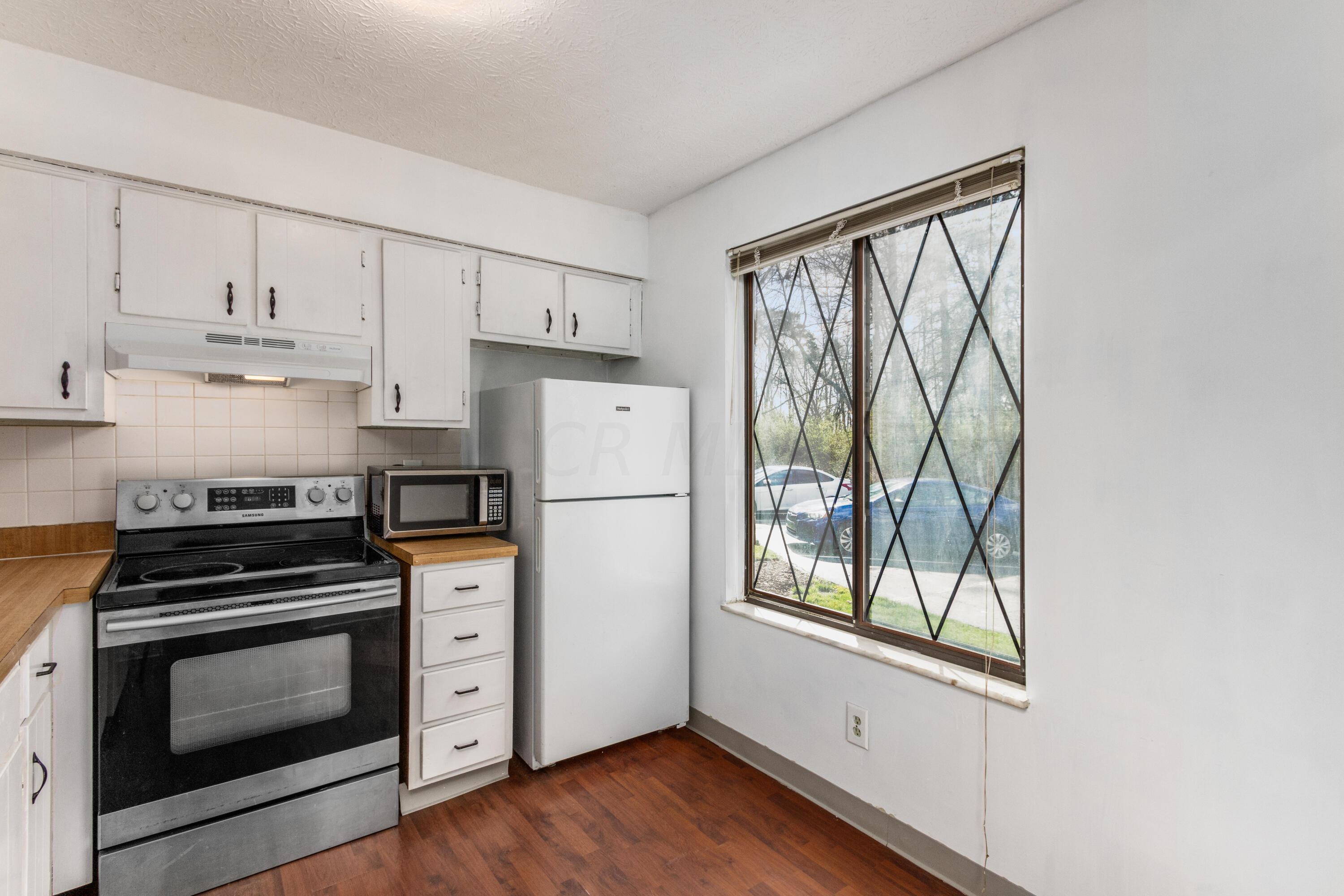 3032 Cooper Bluff Drive