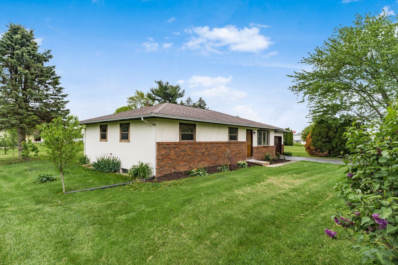 9555 Johnstown Utica Road