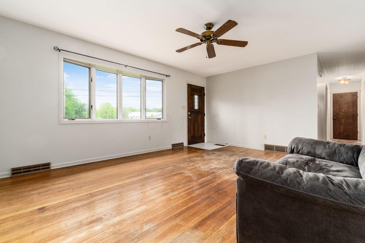 9555 Johnstown Utica Road