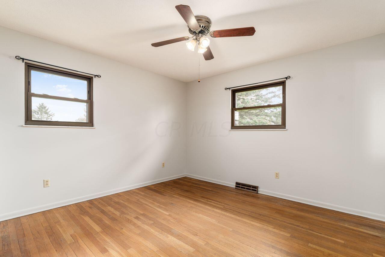 9555 Johnstown Utica Road