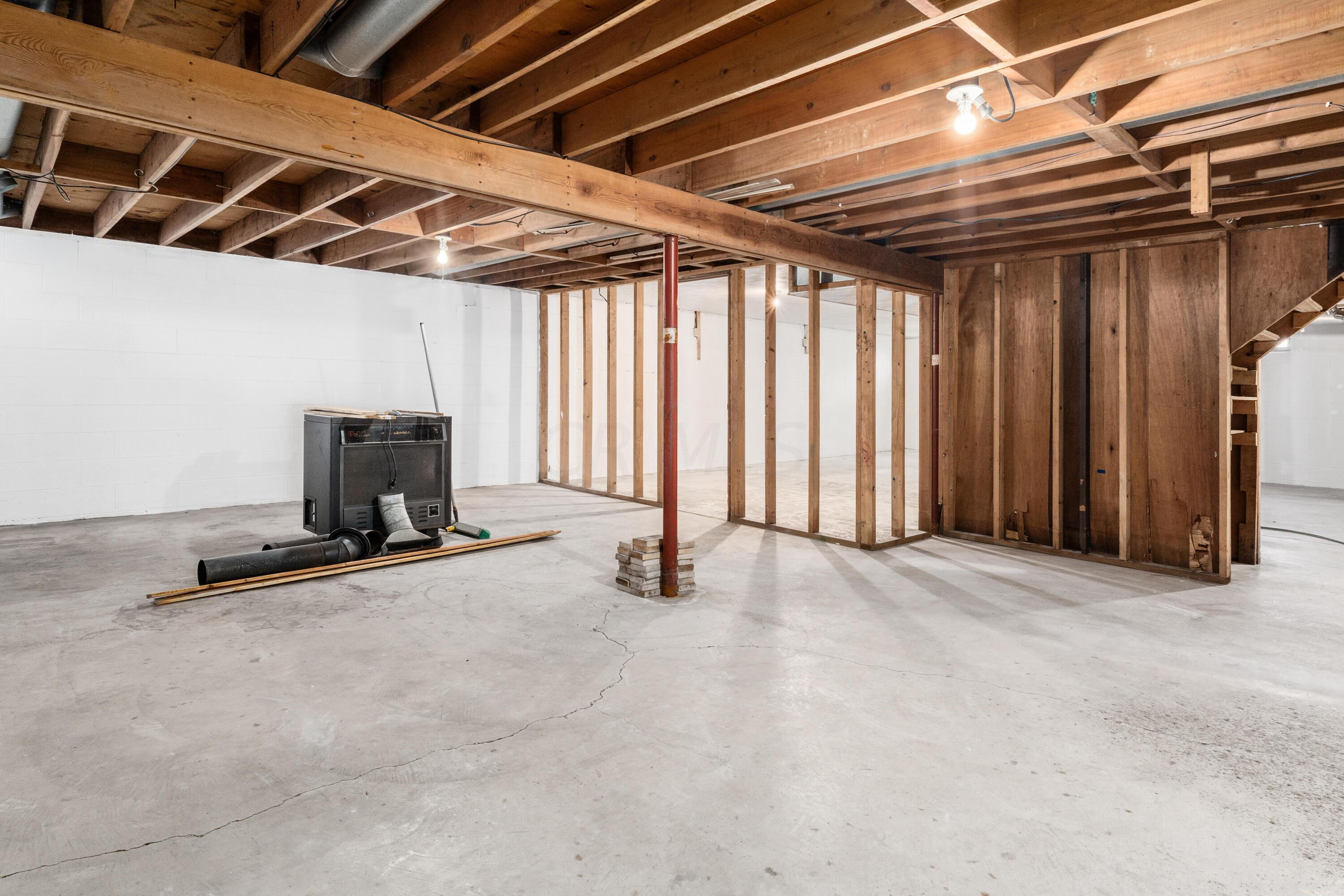 9555 Johnstown Utica Road