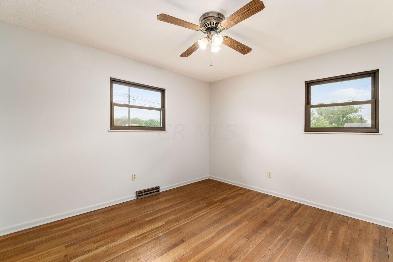 9555 Johnstown Utica Road