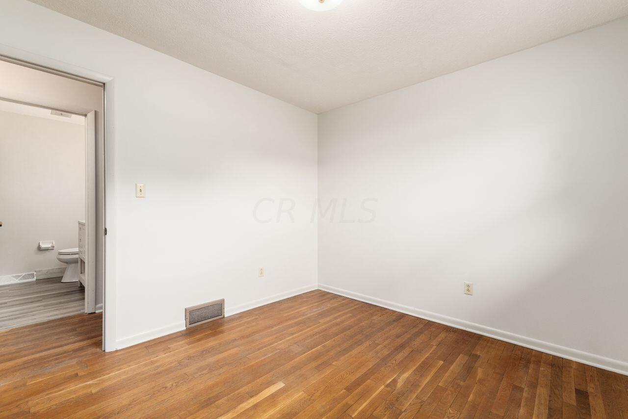 9555 Johnstown Utica Road