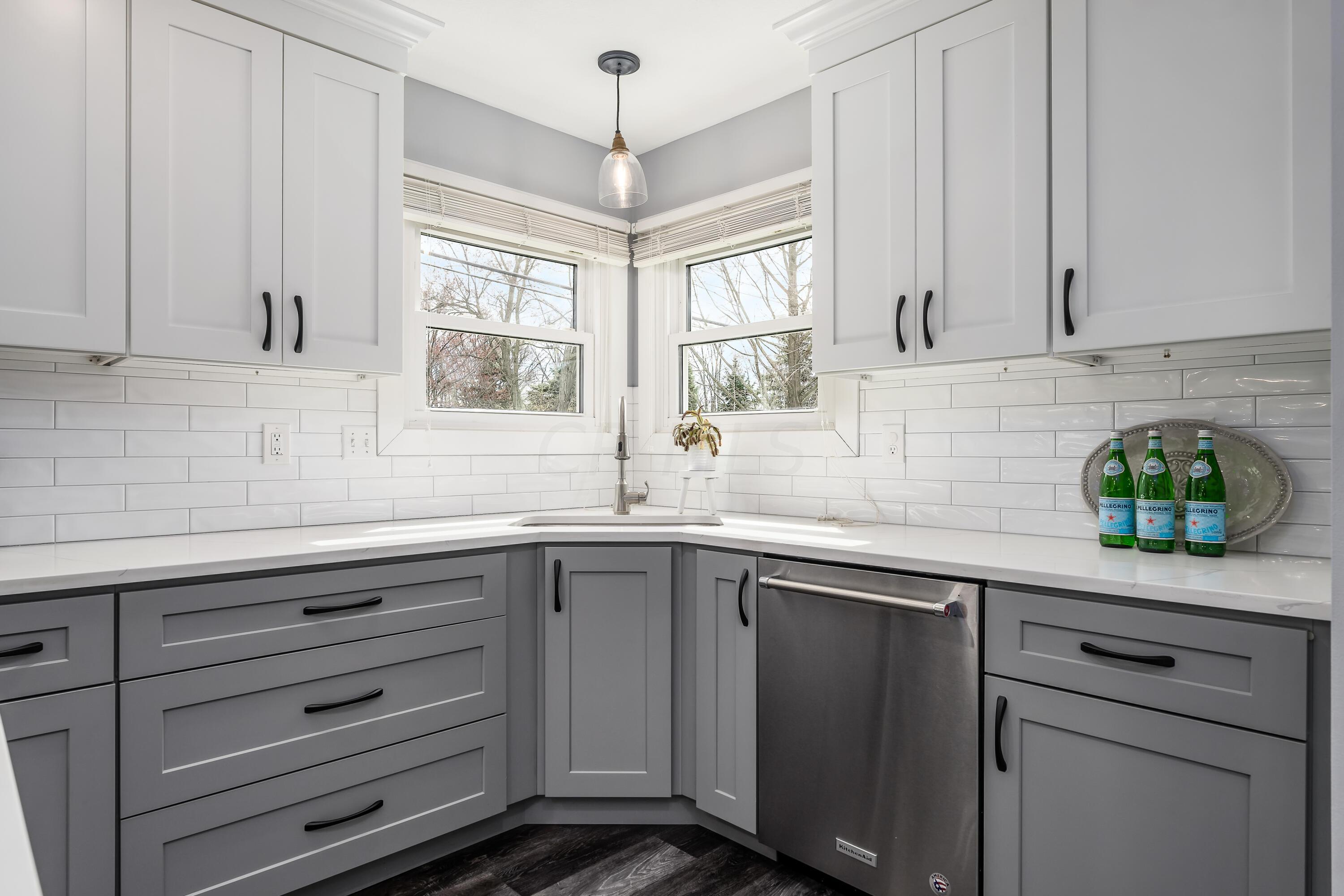 6124 Wentworth Court