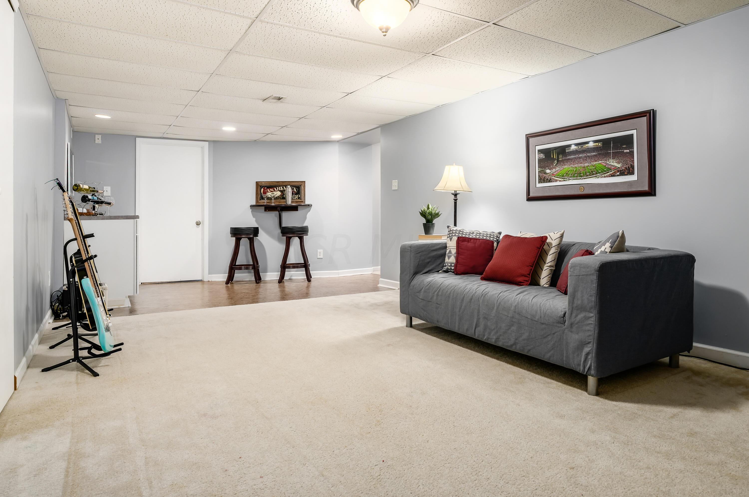 6124 Wentworth Court