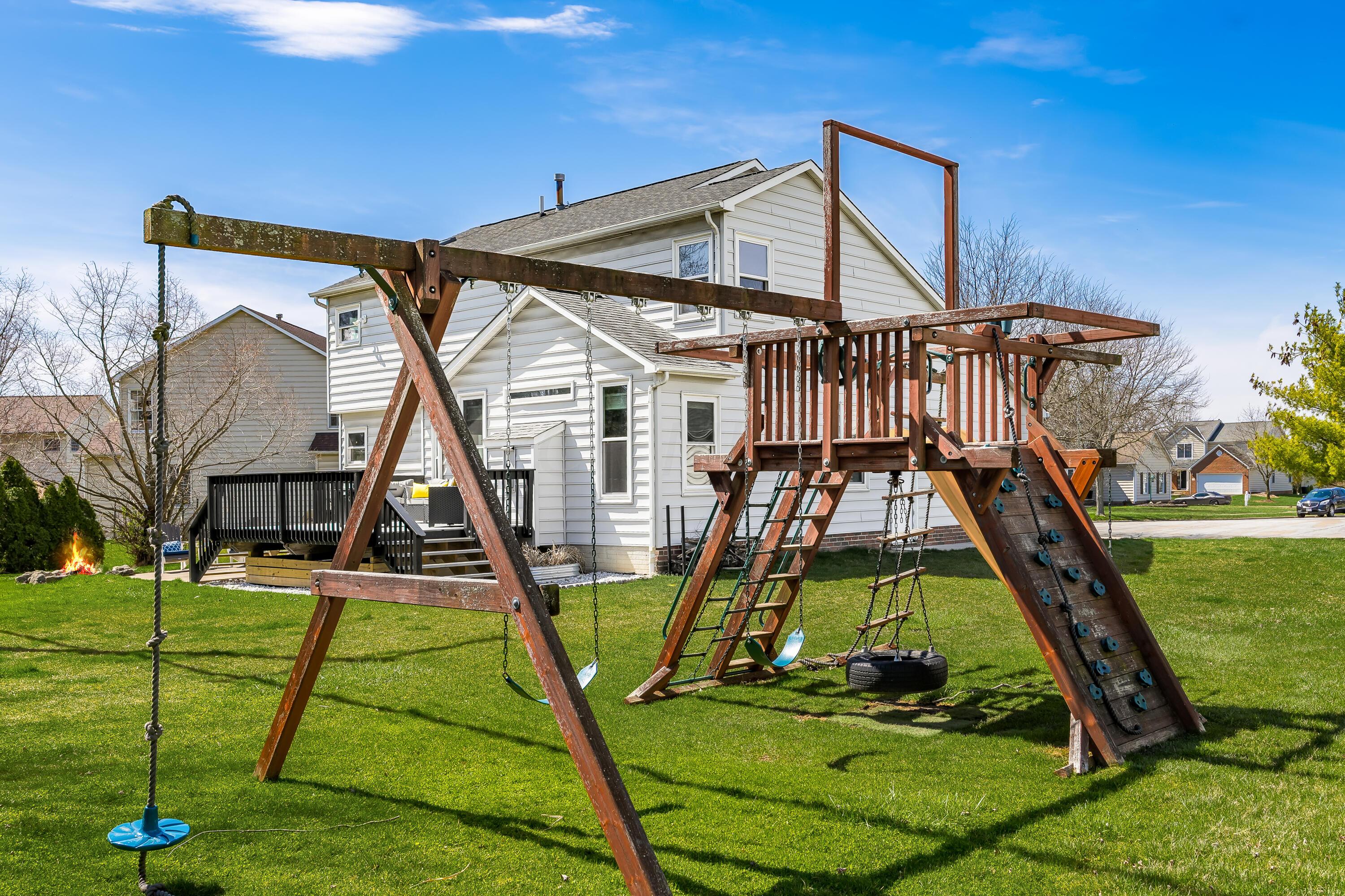 6124 Wentworth Court