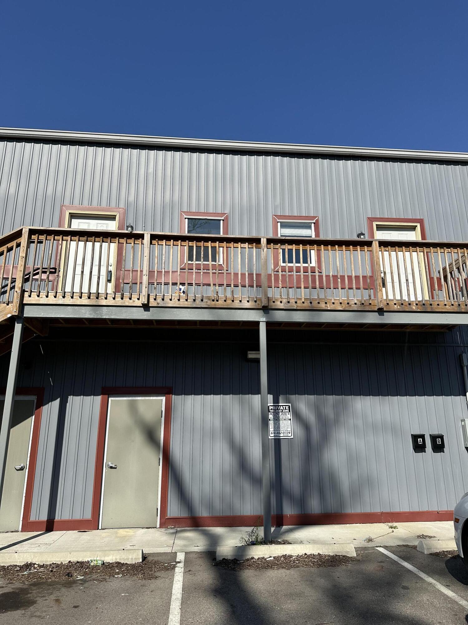 836 S Hamilton Road, A