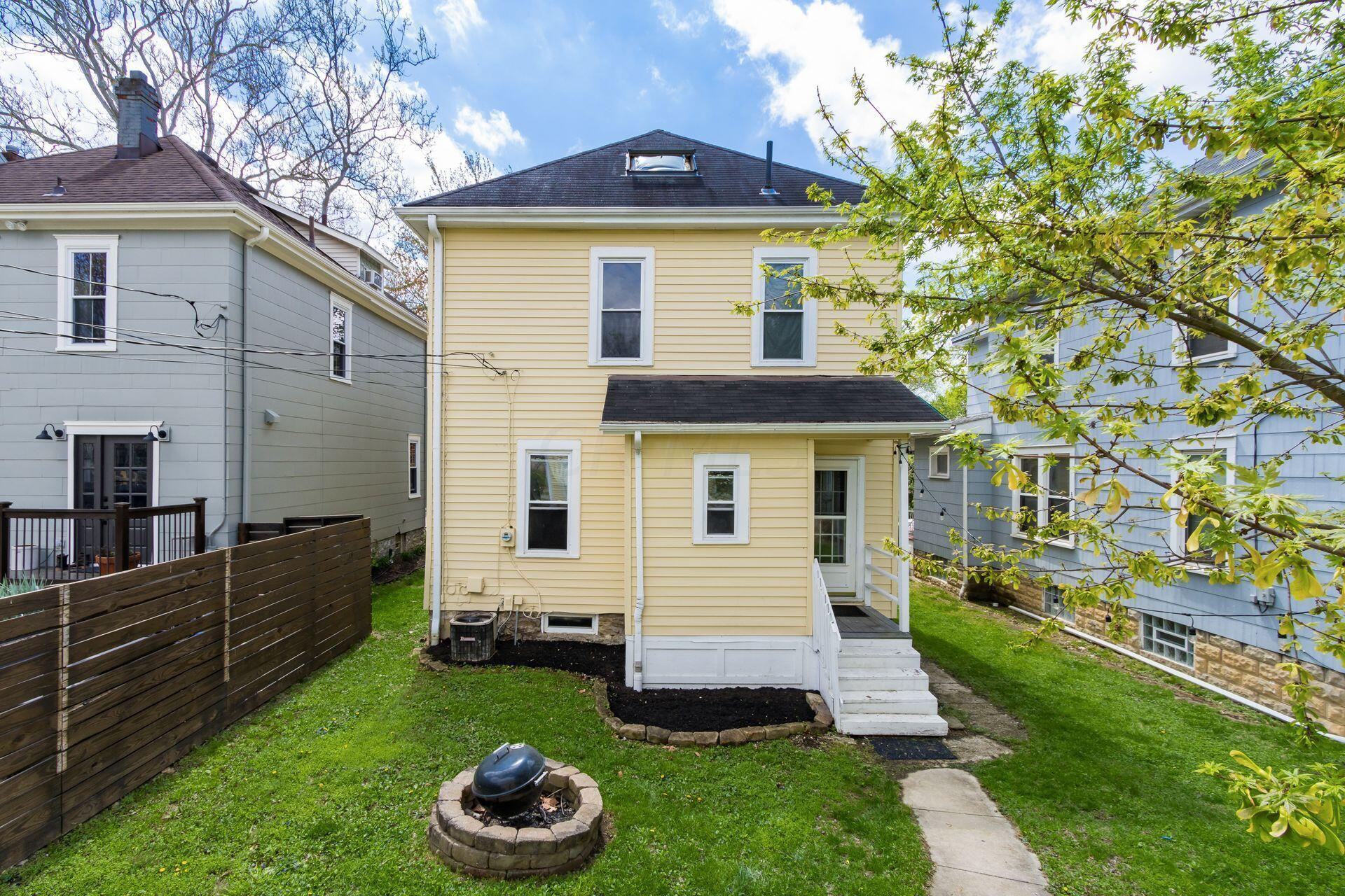 188 E Maynard Avenue