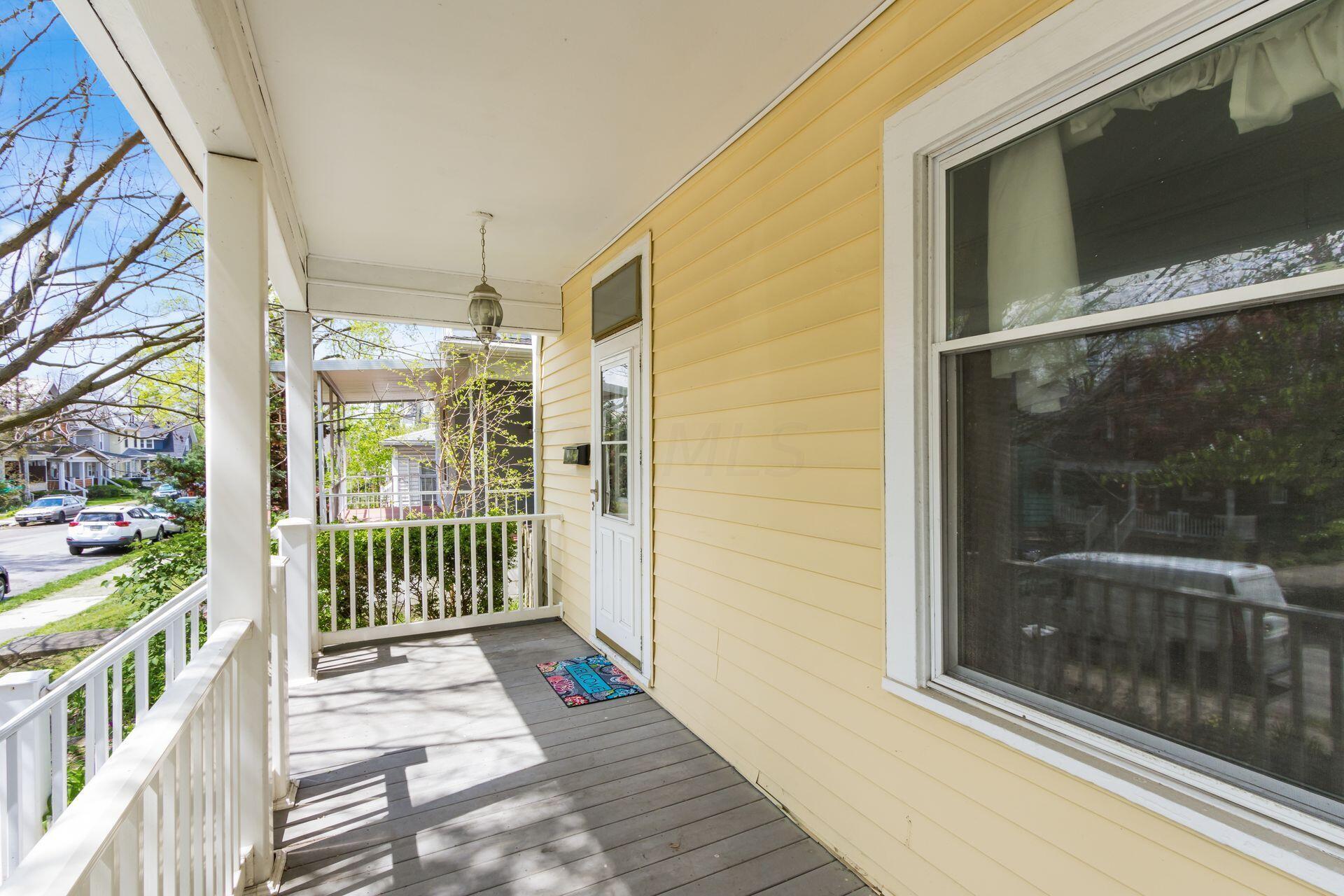 188 E Maynard Avenue