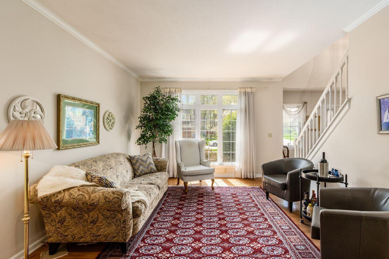 548 Kingfisher Drive