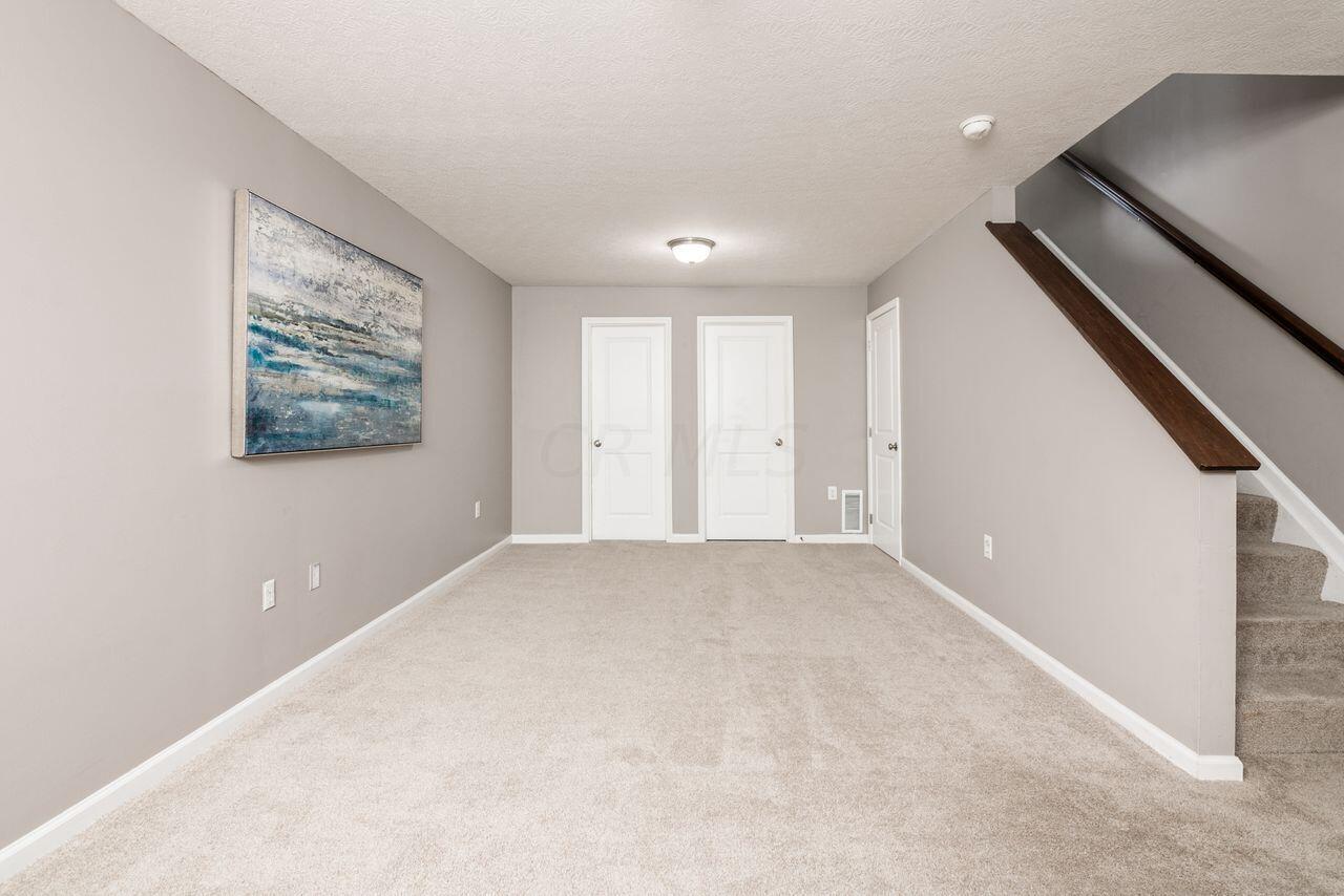 5274 Cross River Falls Boulevard