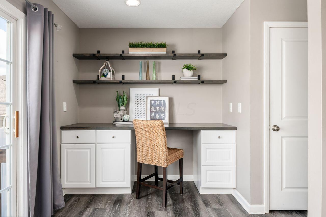 5274 Cross River Falls Boulevard